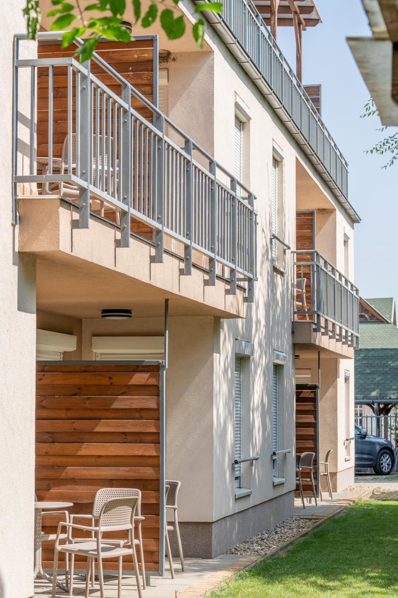 Solaris Apartman&Resort Cserkeszőlő Екстериор снимка