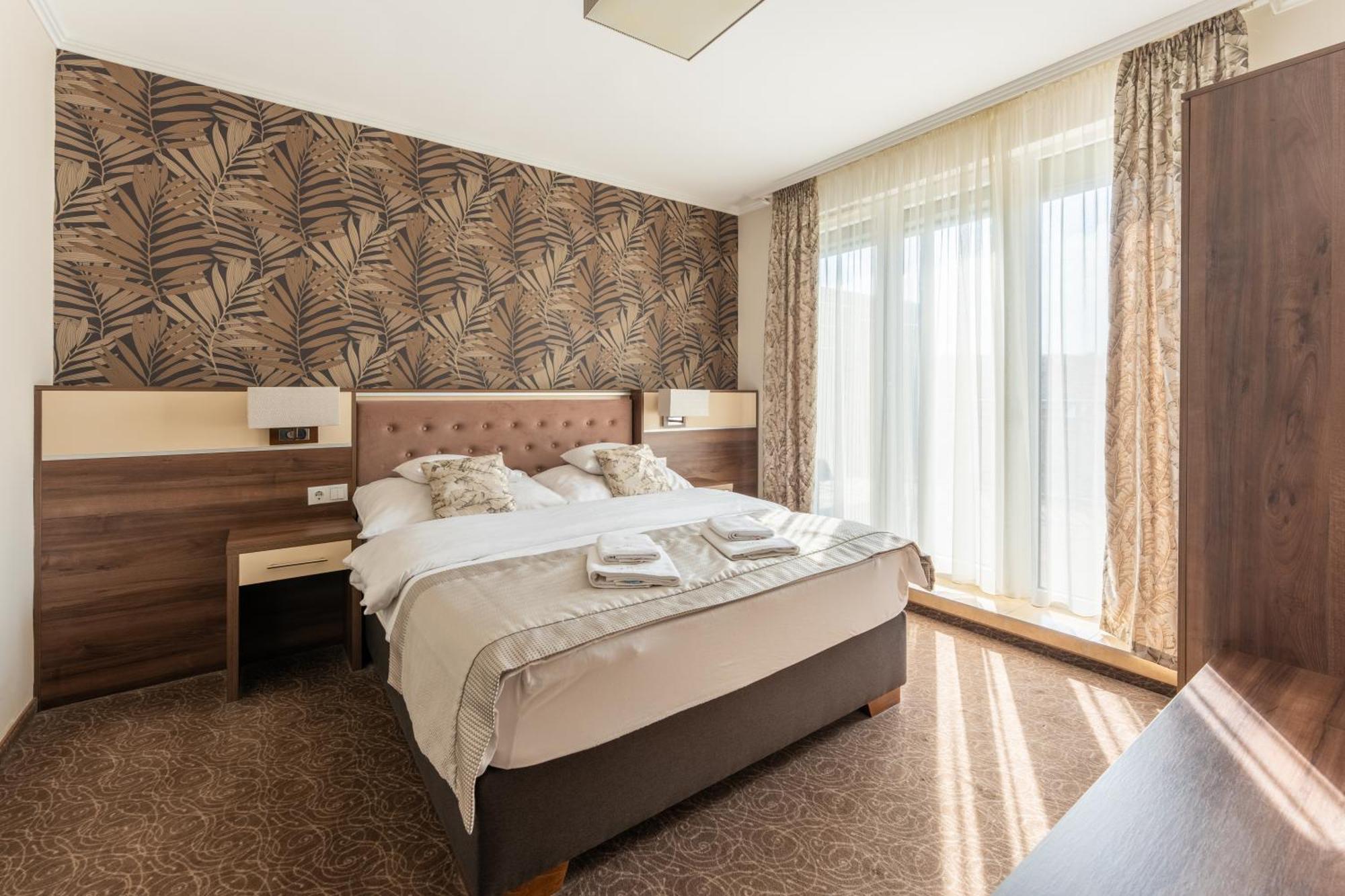 Solaris Apartman&Resort Cserkeszőlő Екстериор снимка