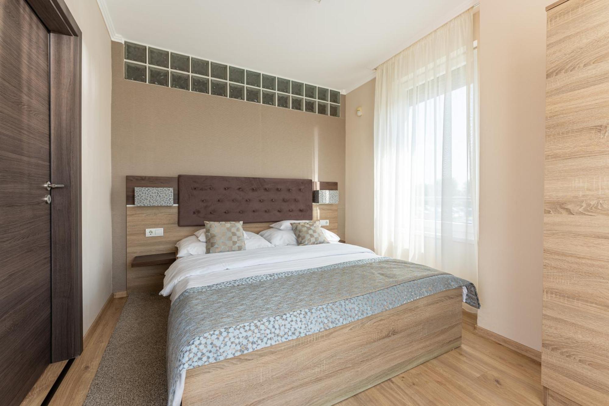 Solaris Apartman&Resort Cserkeszőlő Екстериор снимка
