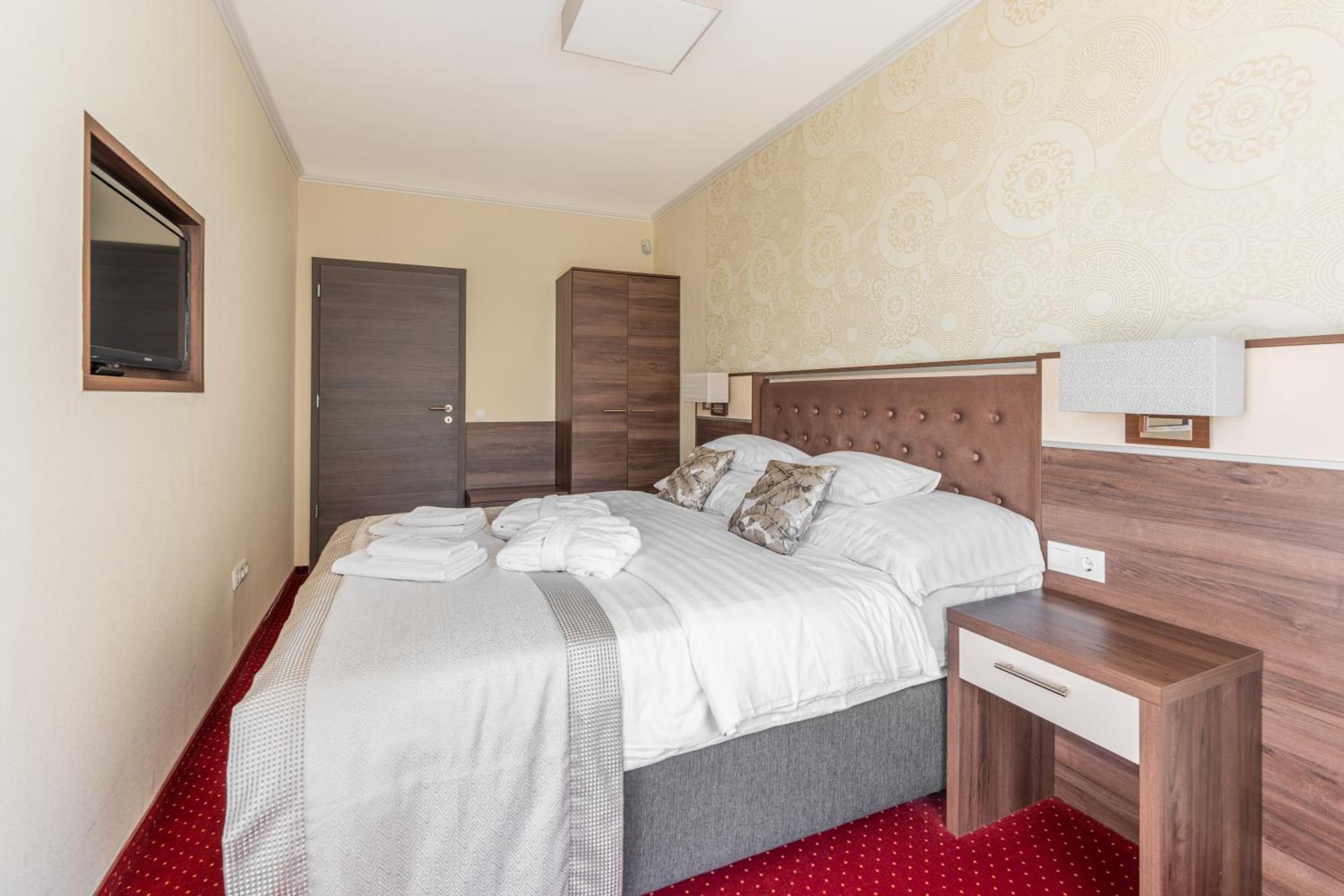 Solaris Apartman&Resort Cserkeszőlő Екстериор снимка