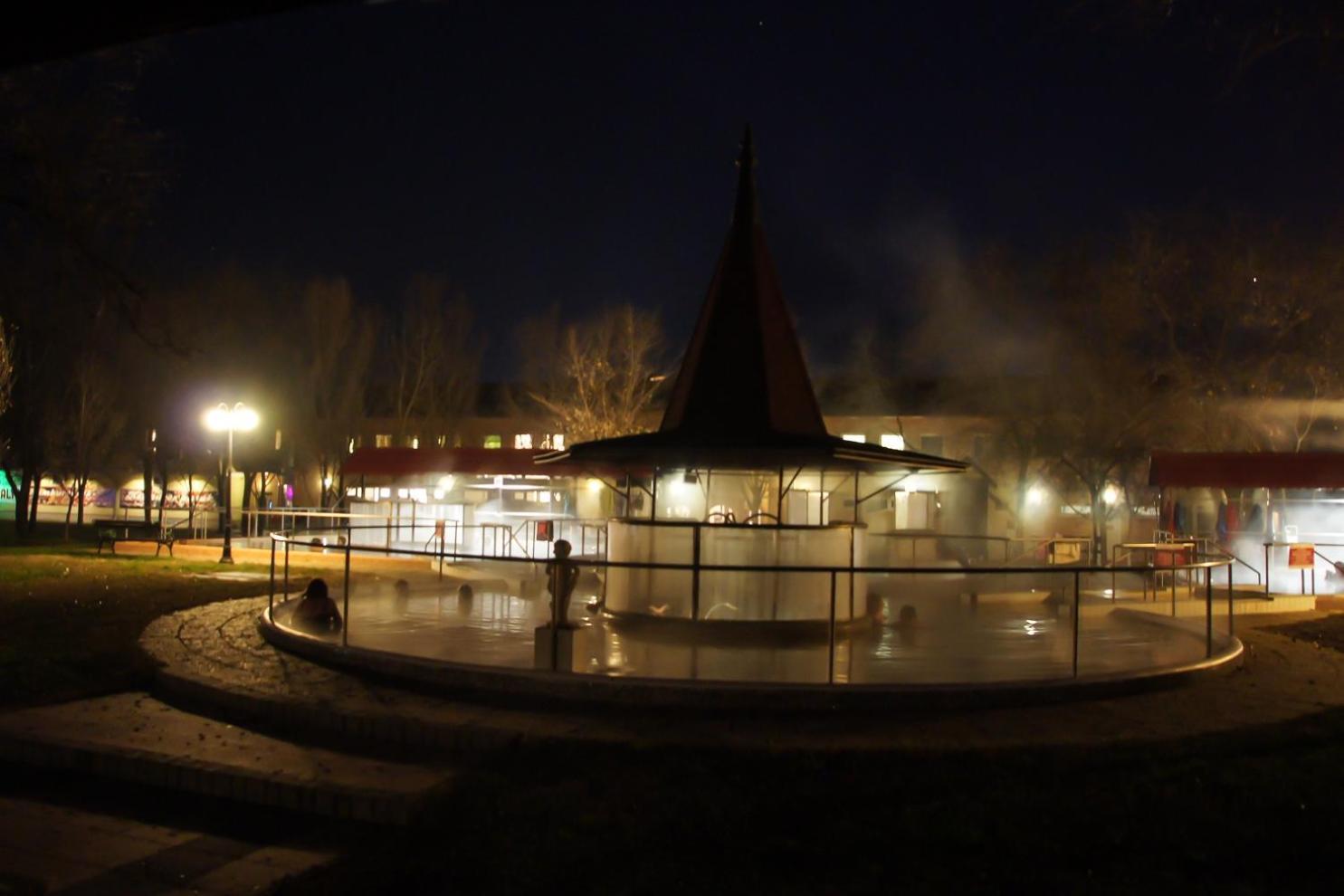 Solaris Apartman&Resort Cserkeszőlő Екстериор снимка